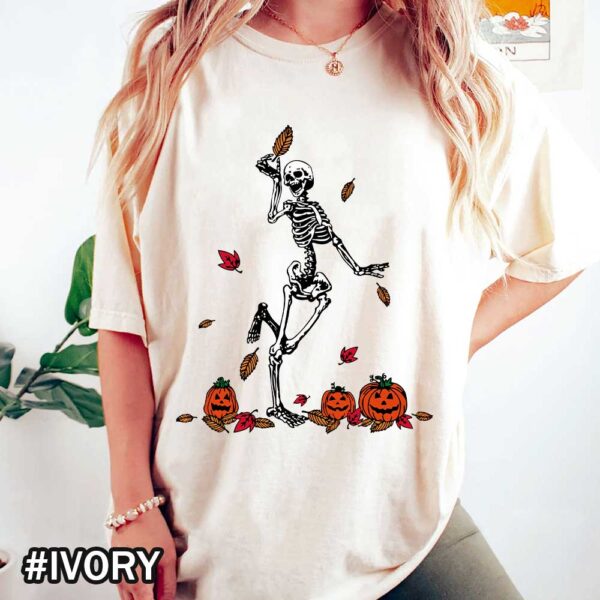 Vintage Happy Skeleton Dancing with Jack-o-Lanterns Halloween T-Shirt