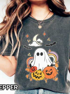 Halloween Vintage Spooky Floral Ghost T-Shirt Halloween Vintage Spooky Floral Ghost T-Shirt