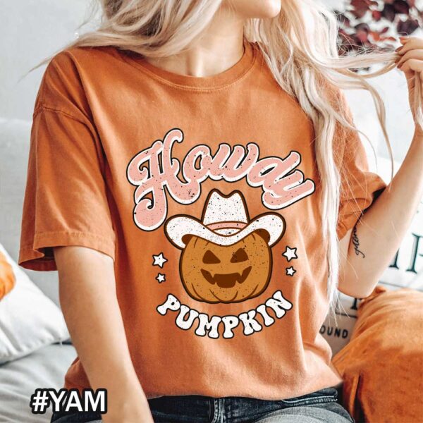 Retro Halloween Comfort Colors Howdy Pumpkin Western Yam Shirt Halloween Howdy Pumpkin Comfort Colors T-Shirt