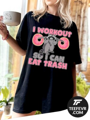 Funny Gym T-Shirt - Raccoon "I Workout So I Can Eat Trash" Funny Gym T-Shirt with Raccoon Lifting Donuts Barbell
